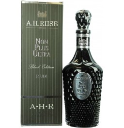 Ром "A.H. Riise" Non Plus Ultra, "Black Edition", gift box, 0.7 л